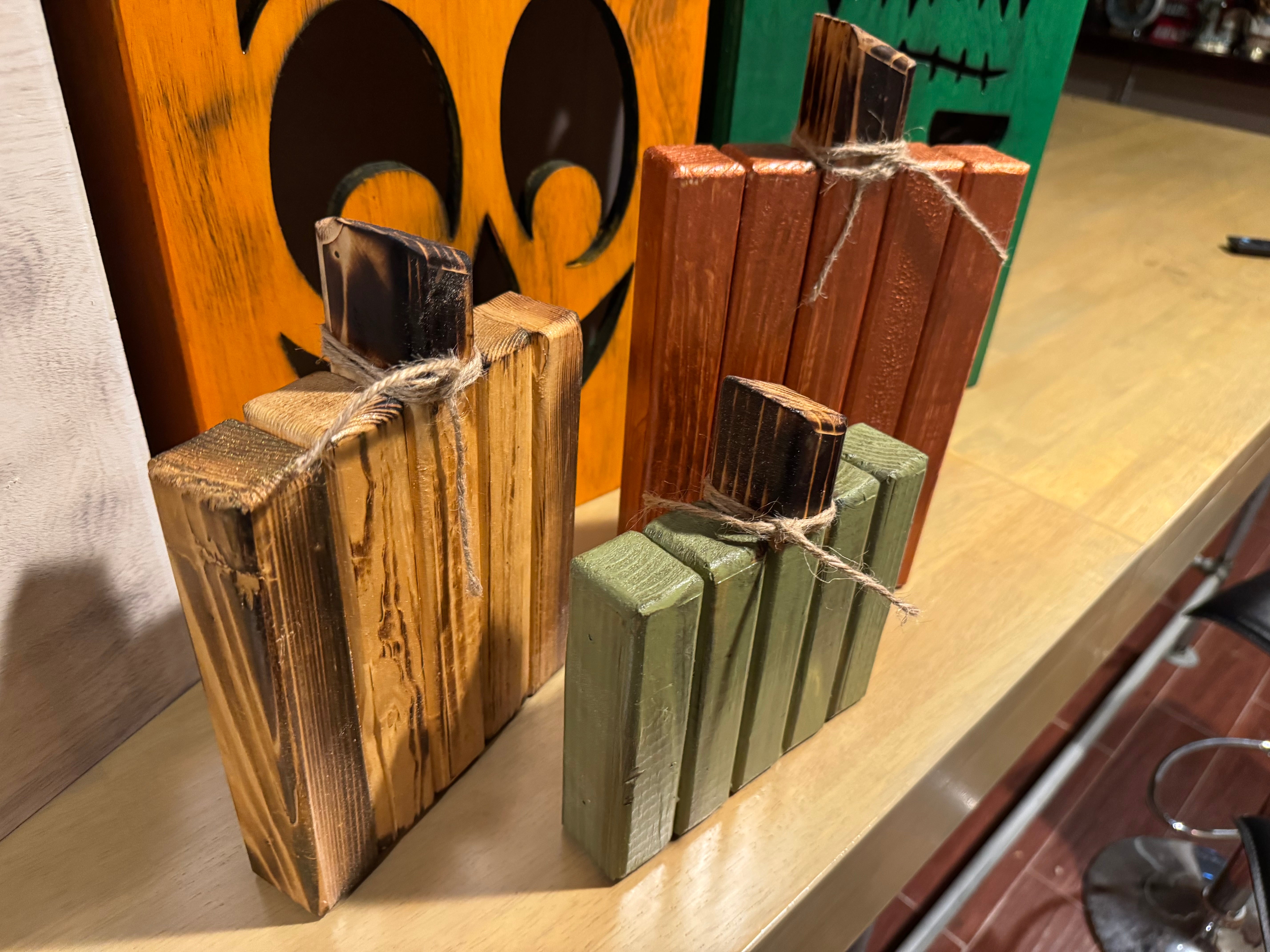 Rustic Wooden Pumpkin Trio – Fall Harvest Decor